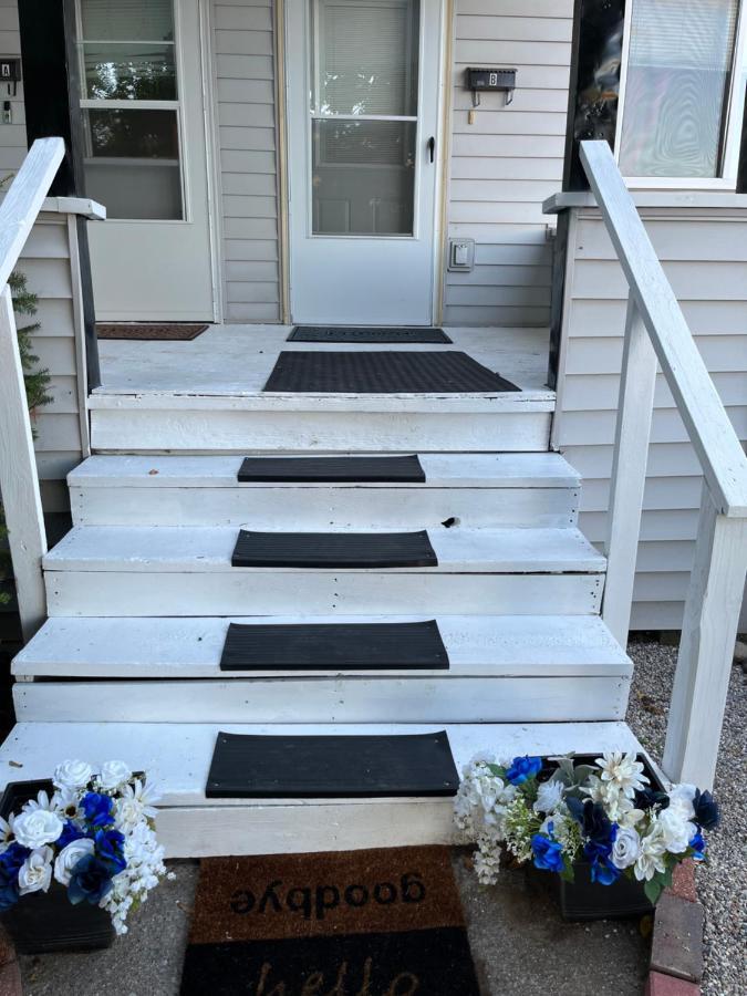 Cozy 1 Bed ~ Close To Soaring Eagle And Downtown Mount Pleasant Bagian luar foto